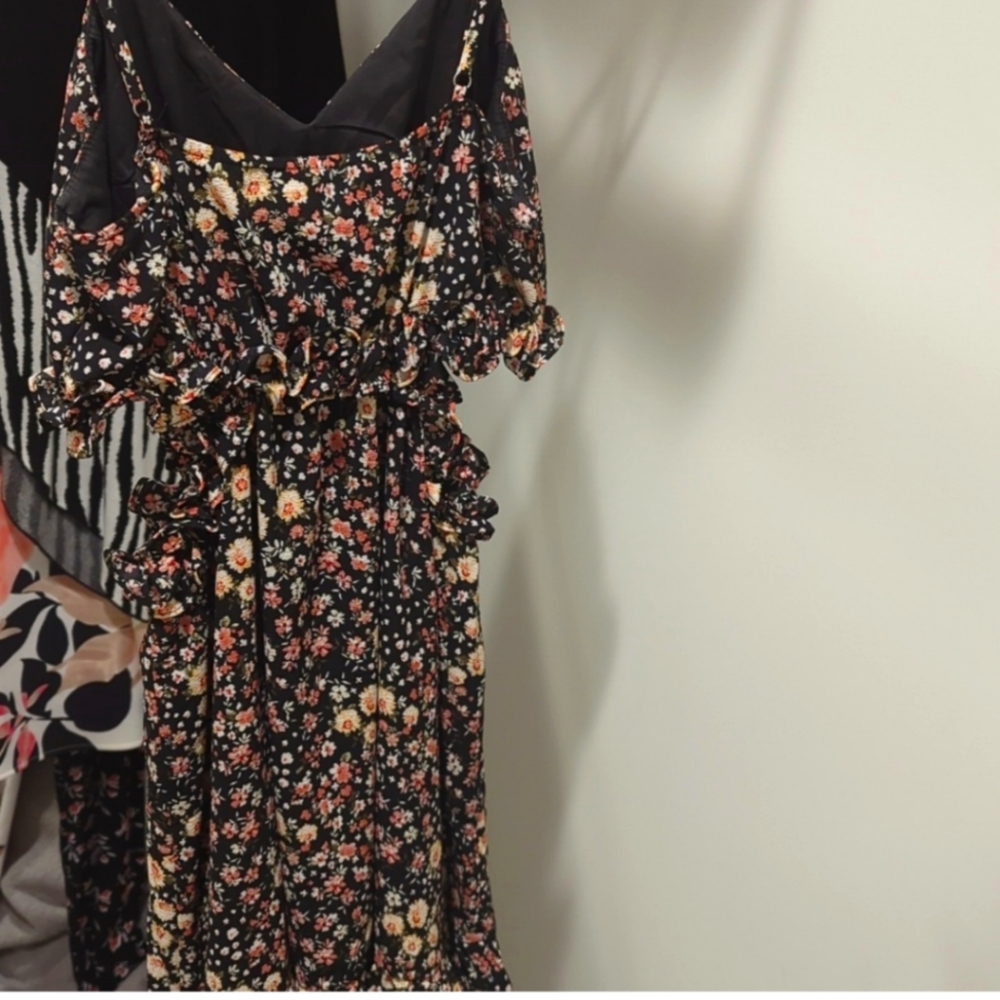 Floral dress - Picture 2 of 3